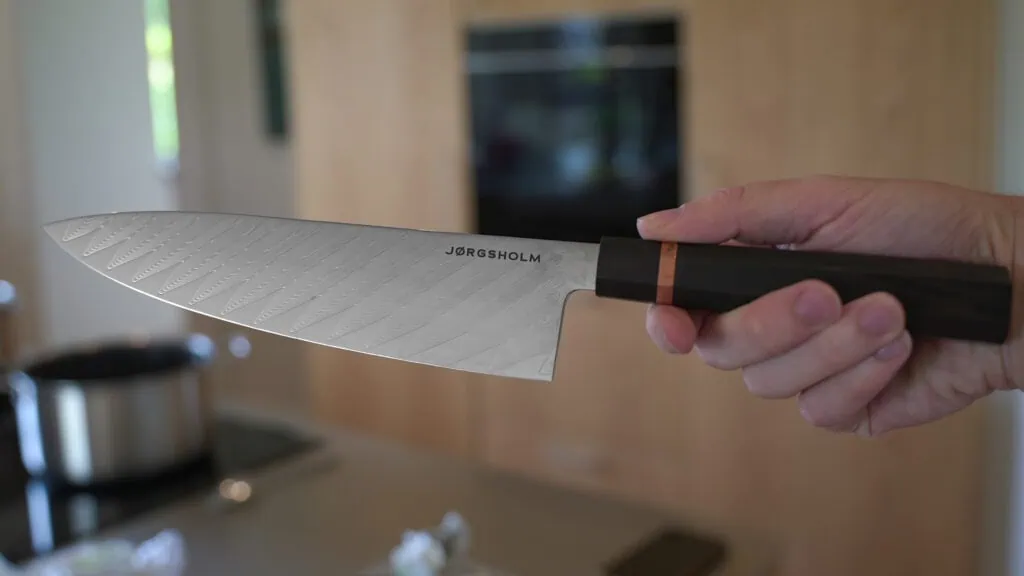 Test af Jørgsholm knive: Er de pengene værd? Billede Jørgsholm kokkekniv